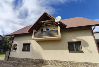 Casa 5 camere, zona ultracentrala, 1500mp teren, Radauti - 17