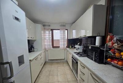 Mamaia Nord casa cocheta, se accepta si schimb auto Mamaia Nord casa cocheta, se accepta si schimb auto - 5