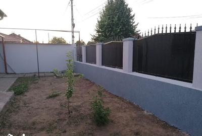 Casă cu 4 camere cu Canalizare în Central - 10