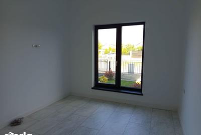 Casă cu 2 camere cu Teren 89 Mp în Fratelia - 6