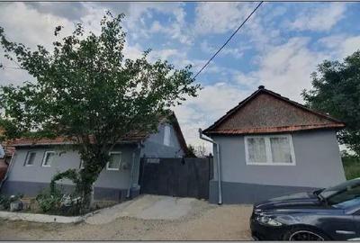 Casa si teren comuna Forotic, judetul Caras- Severin - 1
