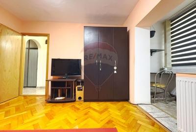 Apartament cu 3 camere, decomandat, pe strada Orsova - confort, eficie - 6