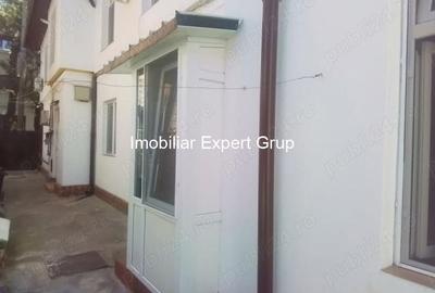 4 Camere: Calea Calarasilor-Popa Nan,curte