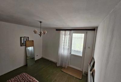 Apartament cu 2 camere in Micro 16 - 2