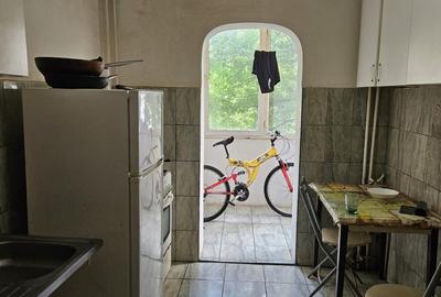 Apartament cu trei camere , decomandat , et.2, Lipovei - 3