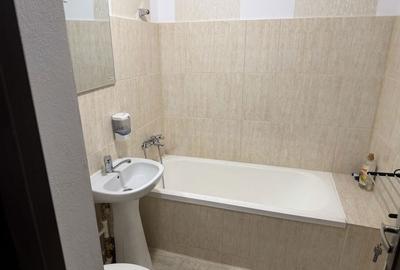 Apartament cu 3 camere decomandat în Central - 2
