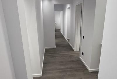 Apartament cu 3 camere decomandat în P-ța Sfântul Ștefan - 13