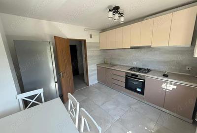 Apartament cu 2 camere decomandat în 1 Decembrie - 7