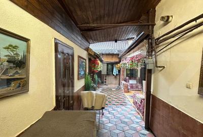 Proprietate de vanzare/inchiriere, 4 incaperi, 300 mp, in z - 15