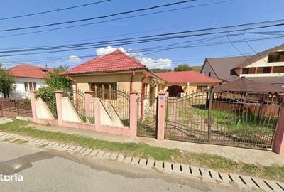 Casă cu 3 camere în Câmpuri - 1