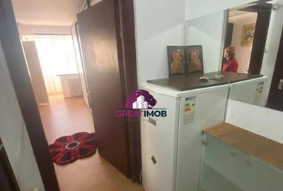 Inchiriez garsoniera in Piata muncii ( 8) Dana - 2