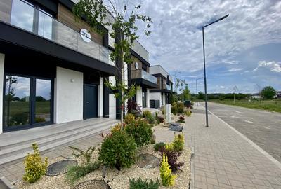 Duplex cu 4 camere cu Canalizare în Corbeanca - 2