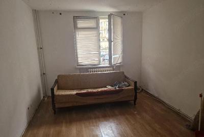 Garsonieră decomandată în Central - 3