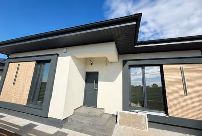 Casa Individuala / 4 Camere / 2 Bai / Teren 370 mp Casa Individuala / 4 Camere / 2 Bai / Teren 370 mp - 5