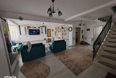 Casă cu 4 camere cu Teren 488 Mp în Bârnova - 2