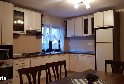 Apartament cu 3 camere, mobilat în Central - 6