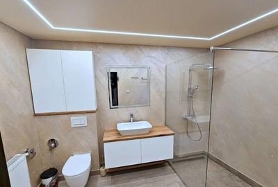 Casă cu 2 camere cu Teren 90 Mp în Piața Centrală - 1