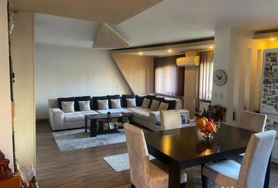 Apartament cu 4 camere decomandat în 1 Mai - 10