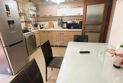 Apartament cu 3 camere decomandat în Babadag - 4