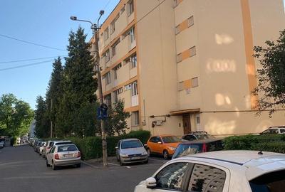 Garsonieră decomandată în Grigorescu