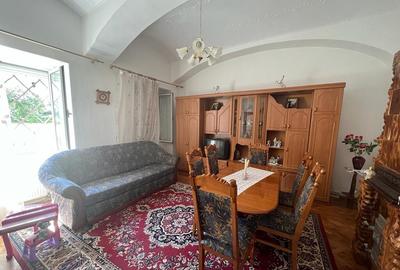 Inchiriez apartament 3 camere zona Boul Rosu - ID : RH-41310-property - 5