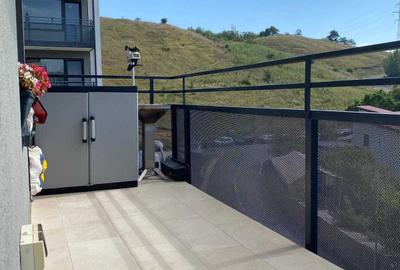 Apartament cu 3 camere decomandat în Florești - 2