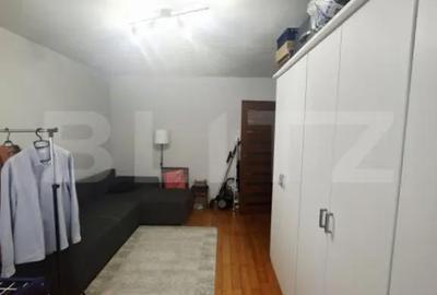 Apartament cu 3 camere semidecomandat în Nufărul - 4