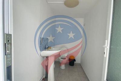 SPATIU CENTRAL 25 METRII PATRATI ACCES STRADAL - 4