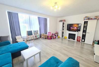 Vanzare casa cu piscina, in cartier privat - zona Dumbrava - 3