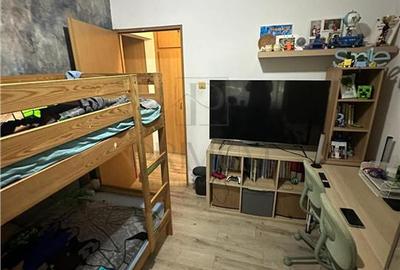 Apartament cu 3 camere decomandat în Girocului - 5
