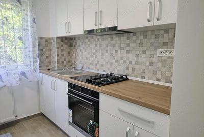 Apartament cu 3 camere semidecomandat în Cantemir - 11