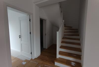 Casă cu 4 camere cu Canalizare în Valea Lupului - 2