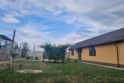Casă cu 2 camere cu Teren 850 Mp în Central - 3