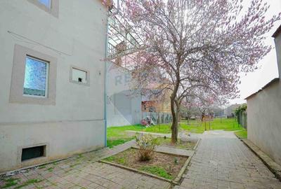 Casă cu 8 camere cu Teren 500 Mp în Iosia - 14