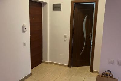 Apartament cu 2 camere semidecomandat în Eroii Revoluției - 1