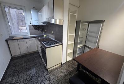 Sala Palatului Cismigiu Inchiriere garsoniera dubla etaj 1 centrala - 9