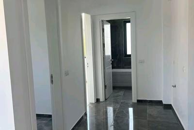 Apartament cu 2 camere decomandat în Titan - 6