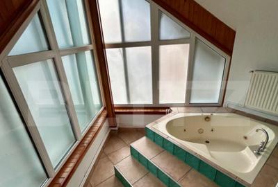 Casa moderna cu design deosebit,situata intr-o zona linistit - 6