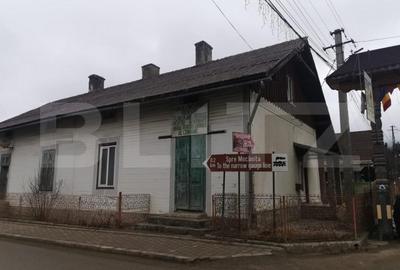 Casă cu 5 camere cu Teren 250 Mp în Central - 4