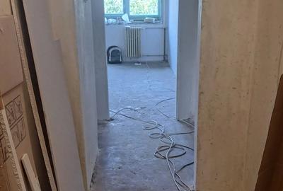 Apartament cu 2 camere decomandat, mobilat în Drumul Taberei - 3