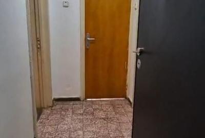 Apartament cu 2 camere semidecomandat în Gorjului