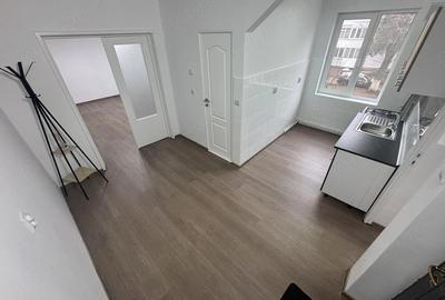 Apartament cu 2 camere decomandat în Central - 4