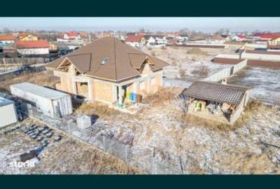 Casă cu 4 camere în Cărpiniș - 14