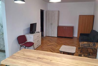 Garsonieră semidecomandată în Sud - 7