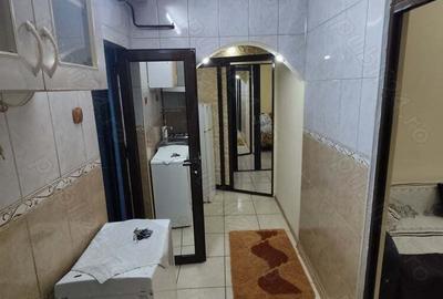 Inchiriez apartament 2 camere etaj 1 Micro 19 - 3