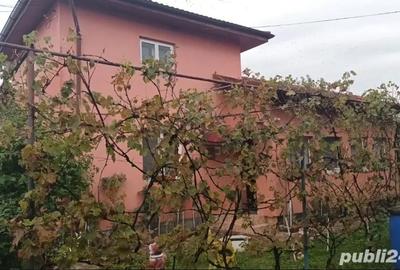 Casă cu 4 camere în Ultracentral - 1