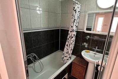 CASA SINGUR CURTE ZONA SCHEI - 14