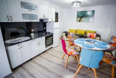 Apartament cu 3 camere decomandat în Cetate - 2