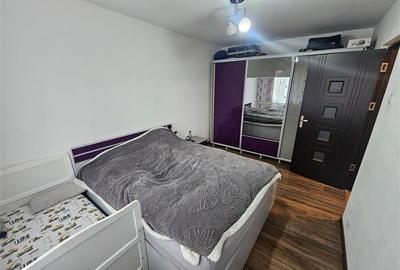 Apartament cu 2 camere semidecomandat, mobilat în Micro III - 4