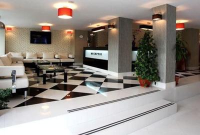 Hotel 4 stele Catedrala Neamului - 4